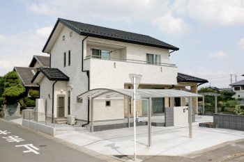 深谷市東方町で自然素材の秋田杉フローリングを使用した家