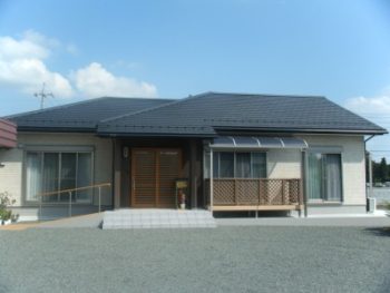 佐野市で自然素材の珪藻土を使用した38坪の平屋