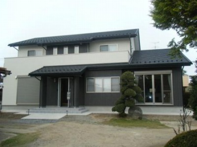 加須市で自然素材のサーモウールを使用した家